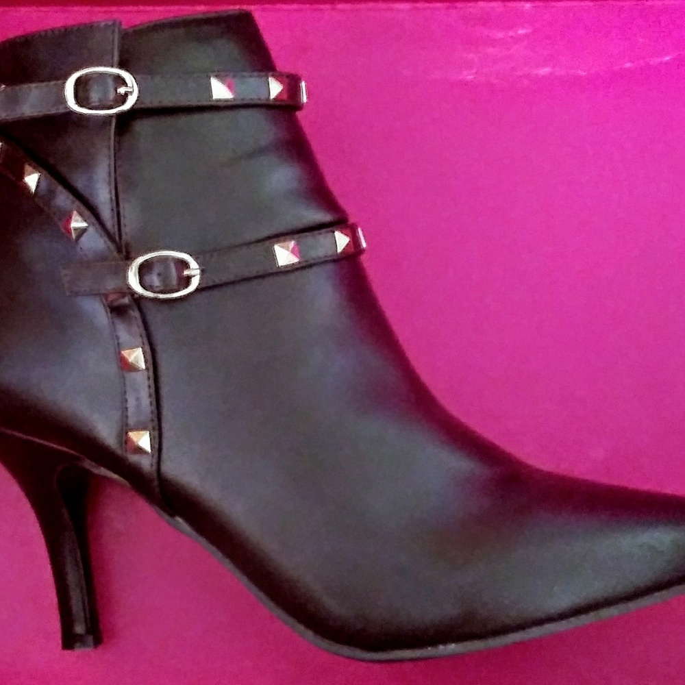 Brown ankle booties